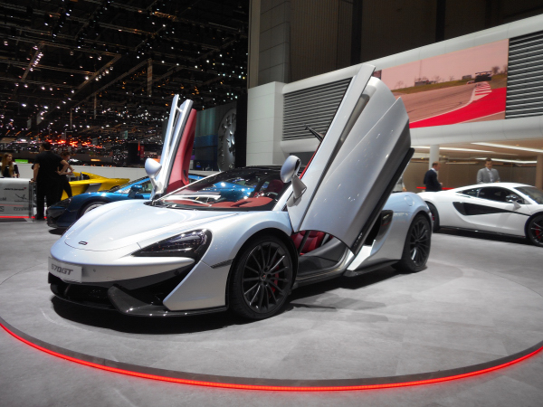 mc laren 570 gt.JPG